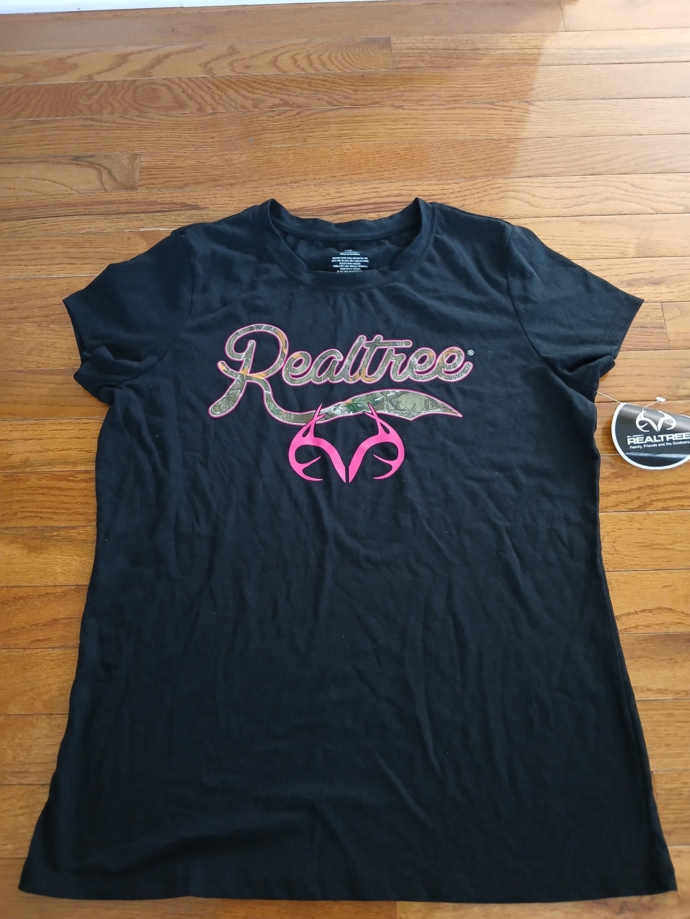 Realtree Women's Black Logo Tee with Pink Accent